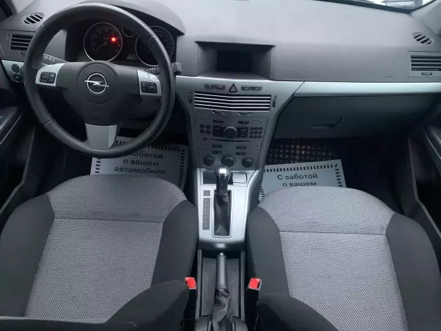 Opel Astra 2014
