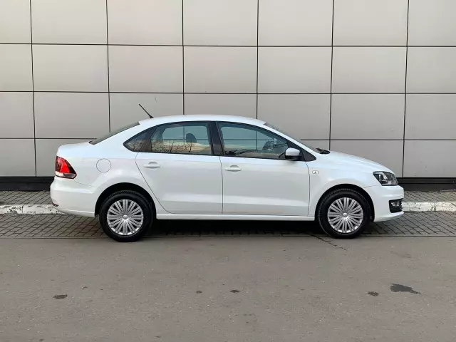 Volkswagen Polo 2016