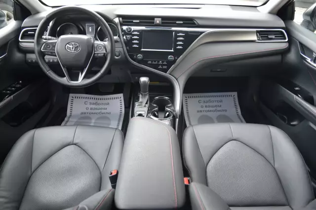 Toyota Camry 2020