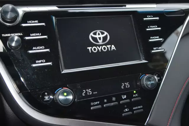 Toyota Camry 2020