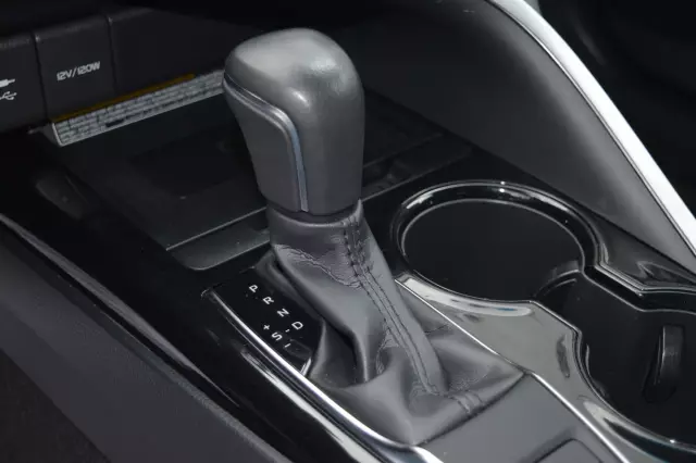 Toyota Camry 2020