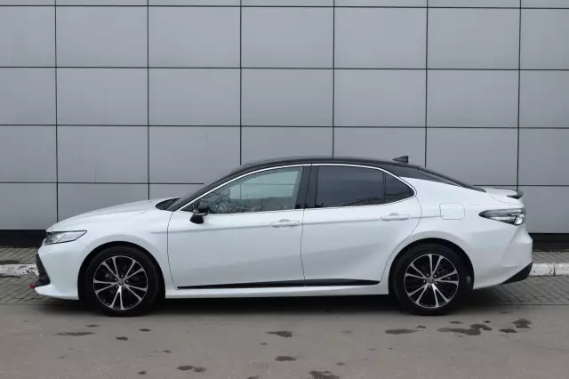 Toyota Camry 2020