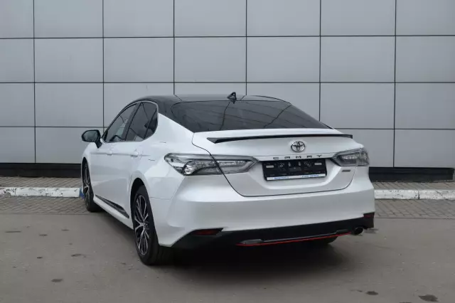 Toyota Camry 2020