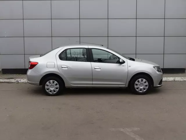 Renault Logan 2018