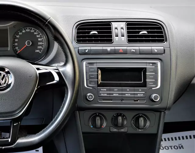 Volkswagen Polo 2016