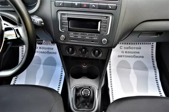 Volkswagen Polo 2016