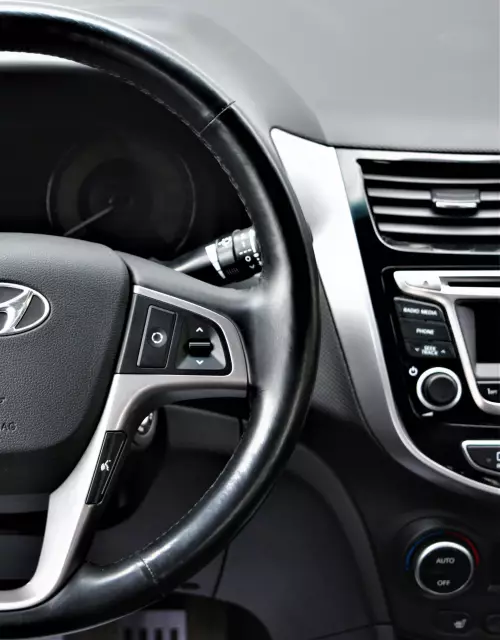 Hyundai Solaris 2015
