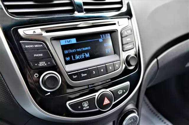Hyundai Solaris 2015