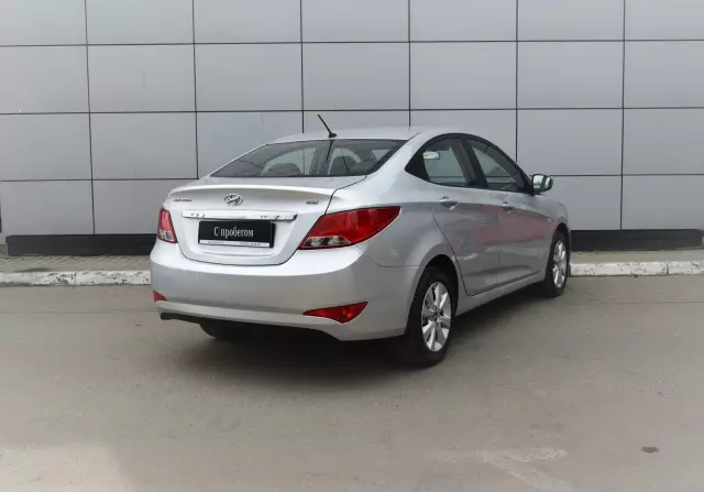 Hyundai Solaris 2015