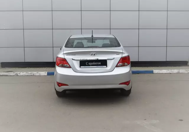 Hyundai Solaris 2015
