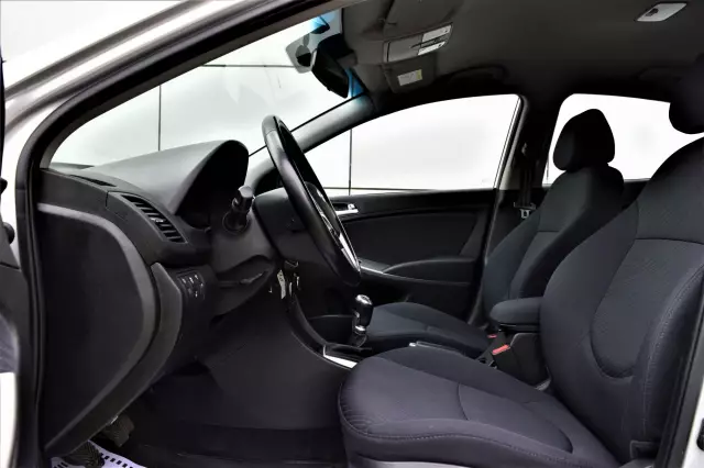Hyundai Solaris 2015