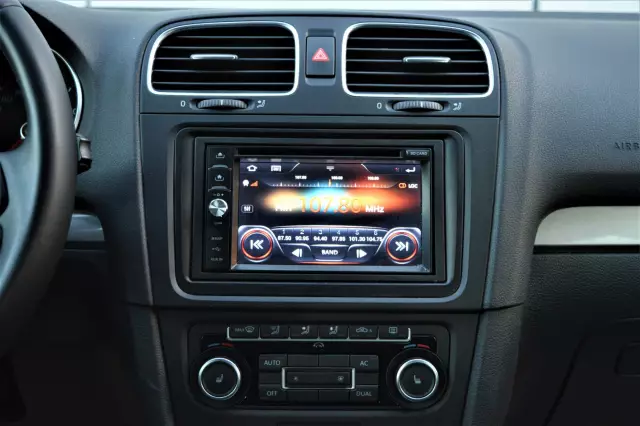 Volkswagen Golf 2011