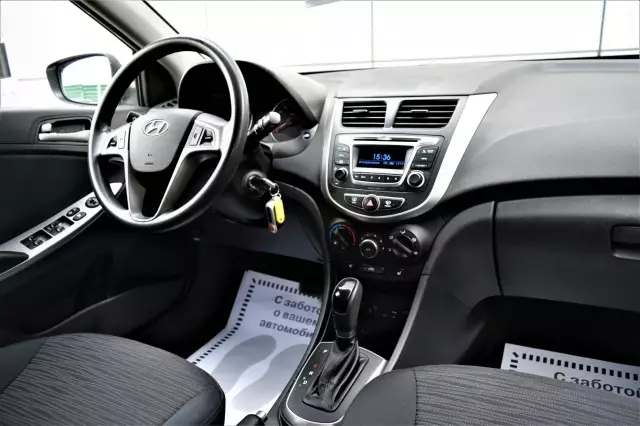 Hyundai Solaris 2015