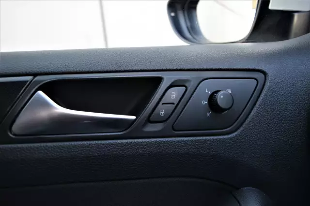 Volkswagen Jetta 2013