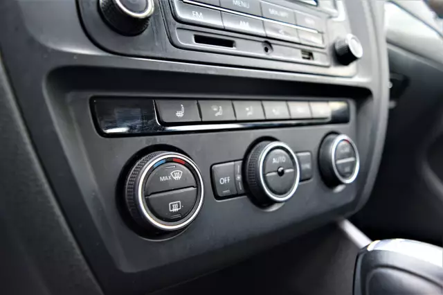 Volkswagen Jetta 2015