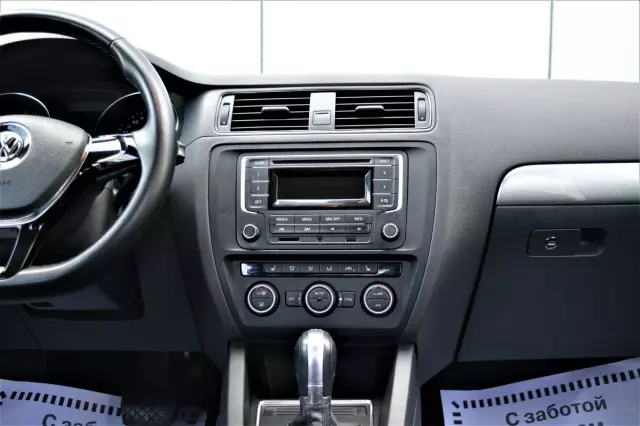 Volkswagen Jetta 2015