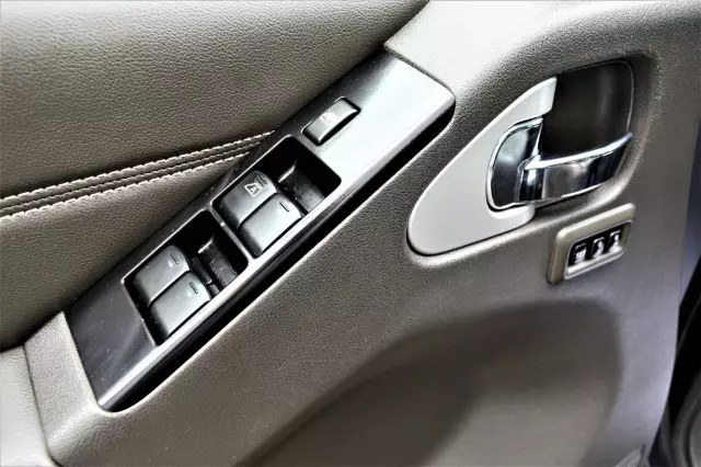 Nissan Pathfinder 2013
