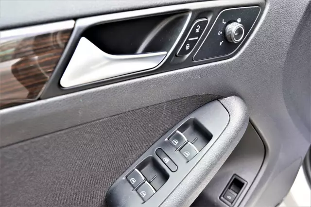 Volkswagen Jetta 2015
