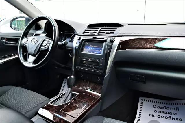Toyota Camry 2017