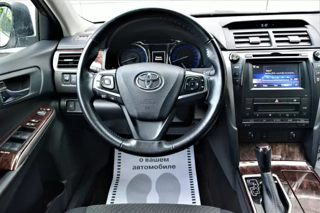 Toyota Camry 2017