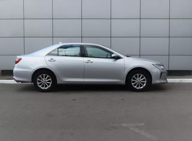 Toyota Camry 2017