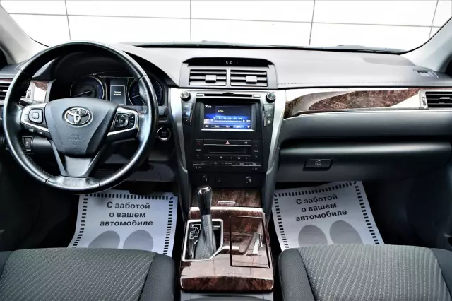 Toyota Camry 2017