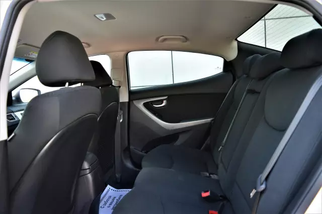 Hyundai Elantra 2013