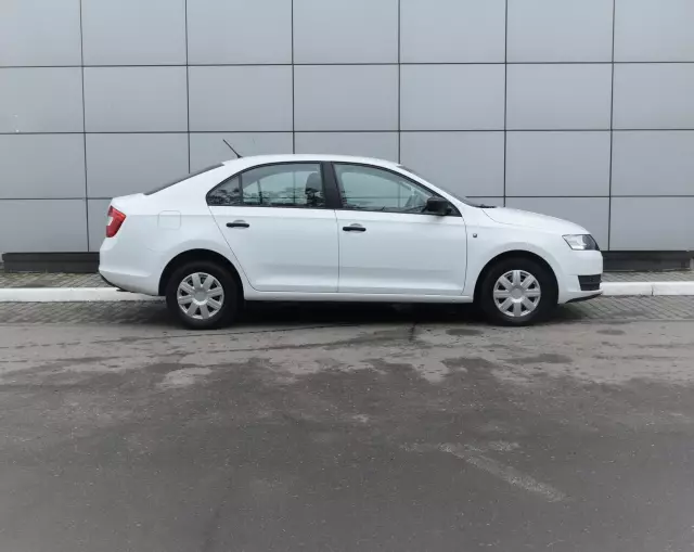 Skoda Rapid 2015