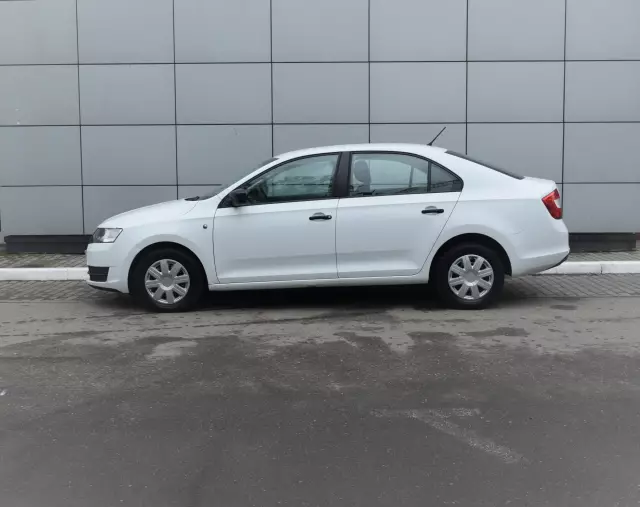 Skoda Rapid 2015