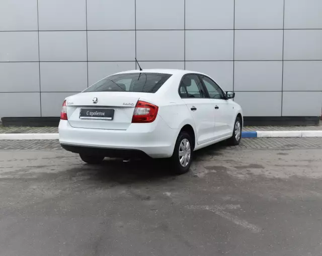Skoda Rapid 2015