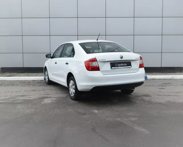 Skoda Rapid 2015