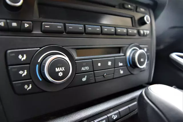 BMW X1 2011