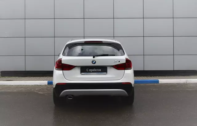BMW X1 2011