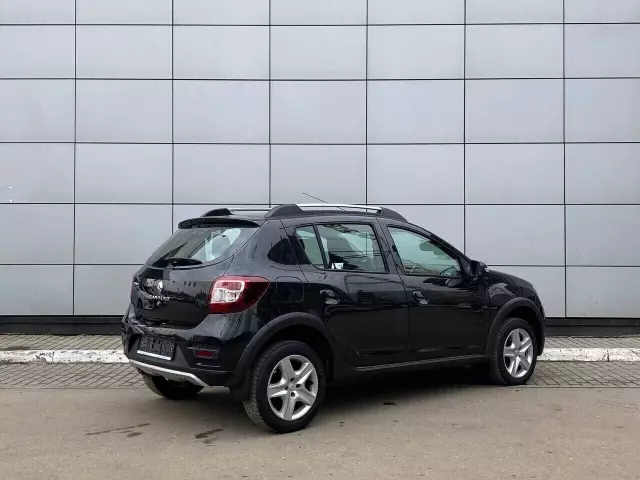 Renault Sandero 2015