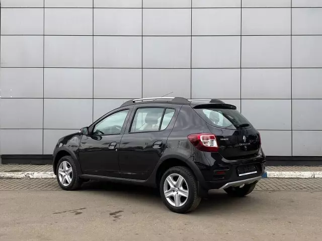 Renault Sandero 2015