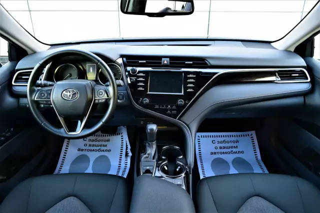 Toyota Camry 2020