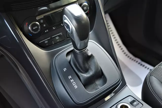 Ford Kuga 2016
