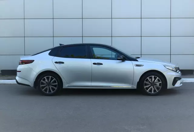 Kia Optima 2019