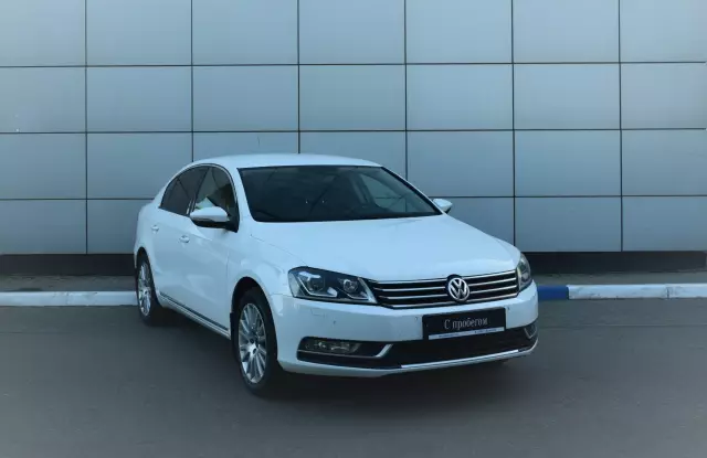 Volkswagen Passat 2011