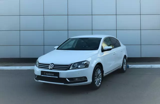 Volkswagen Passat 2011