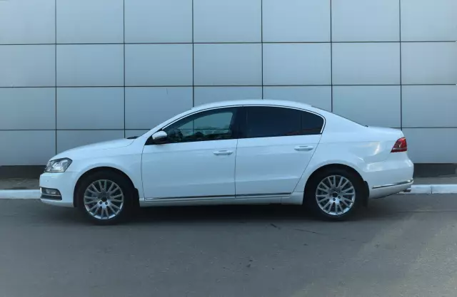 Volkswagen Passat 2011