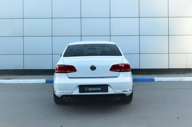 Volkswagen Passat 2011