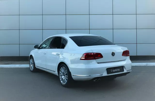 Volkswagen Passat 2011