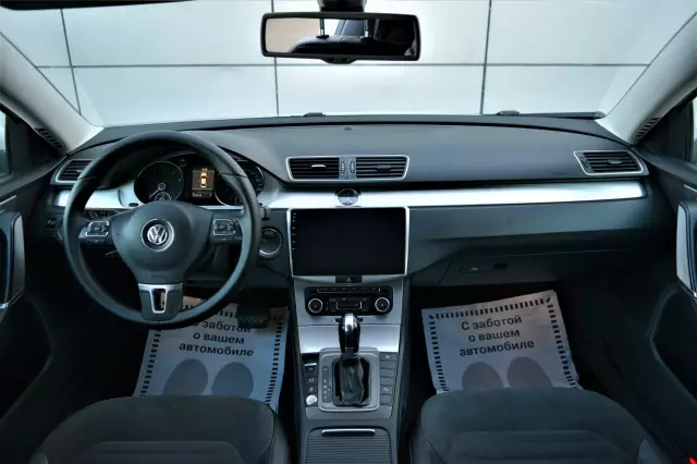 Volkswagen Passat 2011