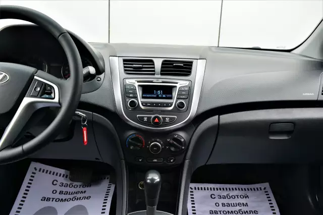 Hyundai Solaris 2015