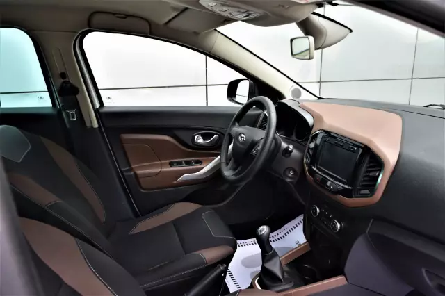 LADA XRAY 2016