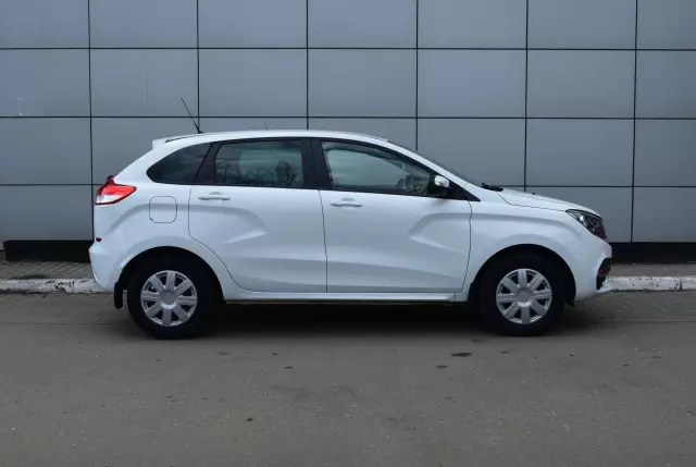 LADA XRAY 2016