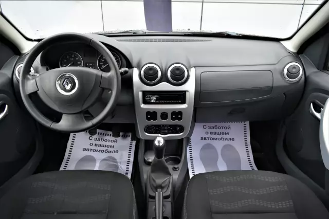Renault Sandero 2013