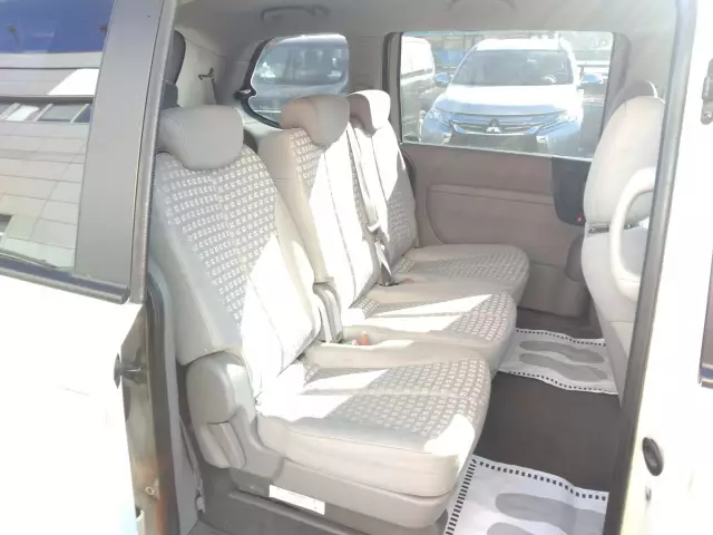 Kia Carnival 2009