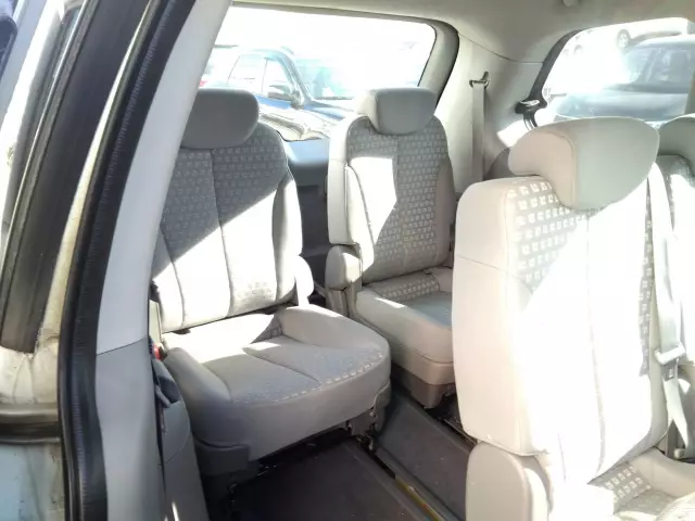 Kia Carnival 2009